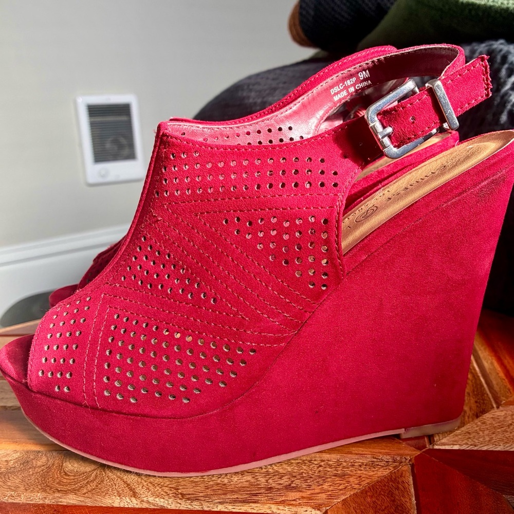 Chinese Laundry Red Platform Wedges